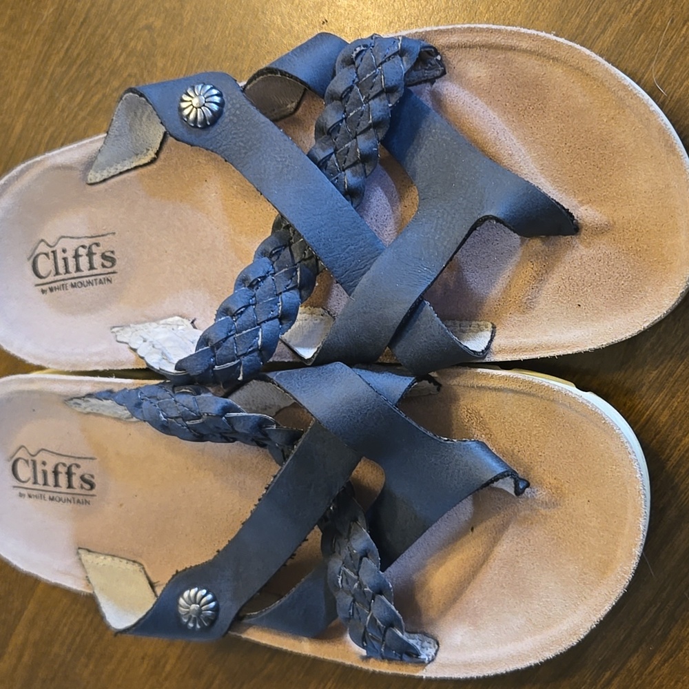 Cliffs by White Mountain Womens Navy Braided Thong Sandals - Picture 2 of 6